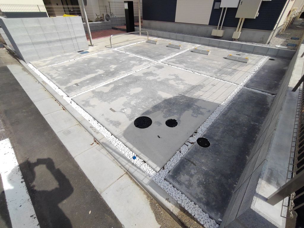 駐車場　駐車場