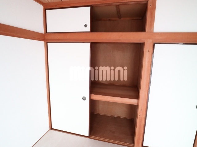 収納　天袋付き収納