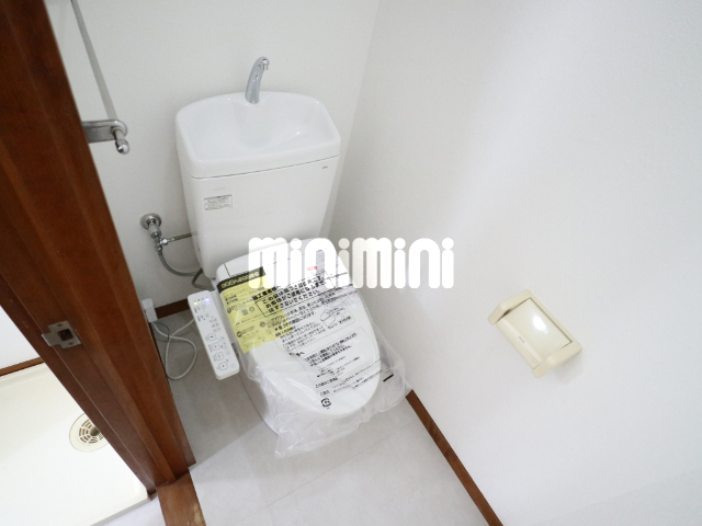 トイレ　温水洗浄便座