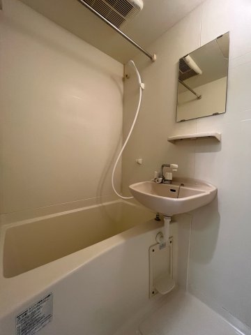 バス・シャワールーム　別号室イメージの為、現状を優先致します。