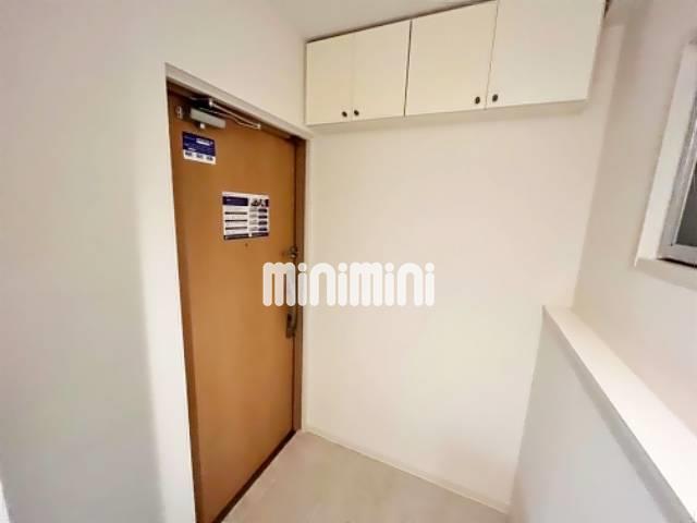 玄関　リノベーション前