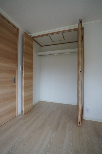 収納　同じ建物の別なお部屋