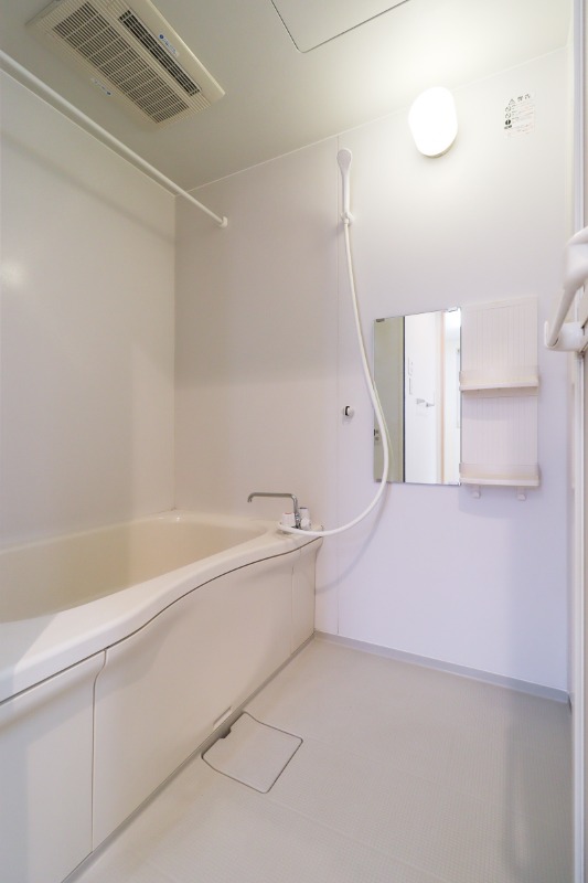 バス・シャワールーム　図面と現状に相違がある場合には現状を優先