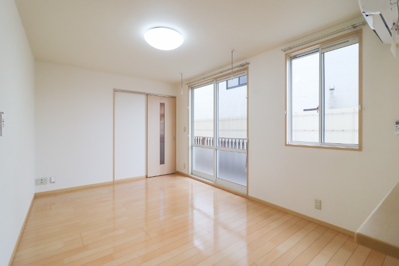 居室・リビング　図面と現状に相違がある場合には現状を優先