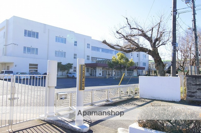 小学校　古河市立仁連小学校（小学校）まで750m