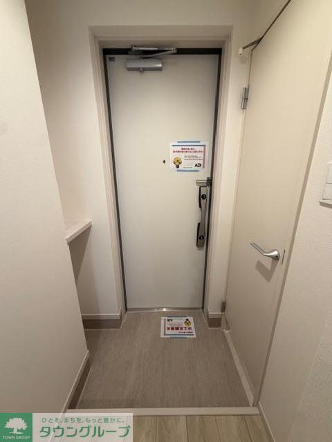 玄関　キッチン