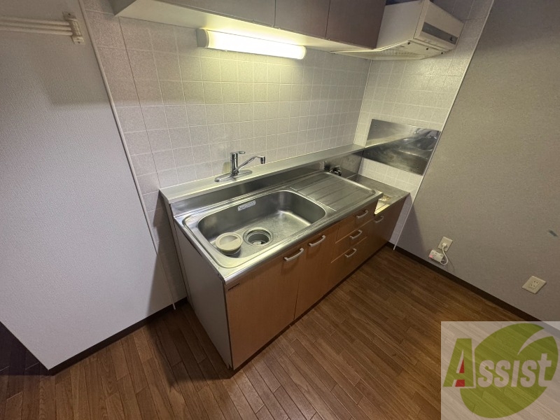 キッチン　キッチンはスペースも広々していて使いやすそうですよ！