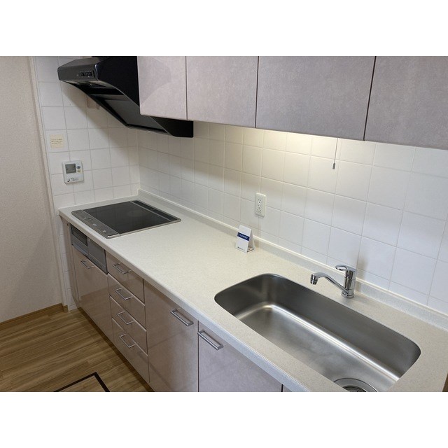 キッチン　※別部屋の参考写真です。