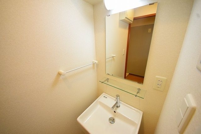洗面設備　別部屋参考写真