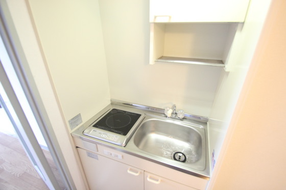 キッチン　※別部屋の写真です