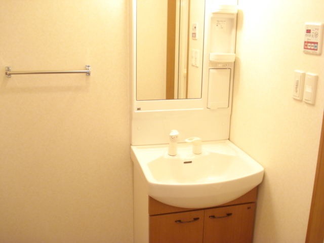 洗面設備　洗髪洗面化粧台