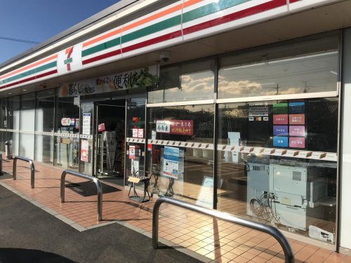 コンビニ　セブンイレブン 一宮小信新田前店（コンビニ）まで384m