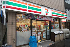 コンビニ　セブンイレブン 上十条店（コンビニ）まで488m