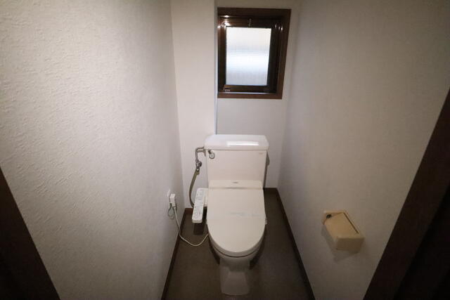 トイレ　トイレ