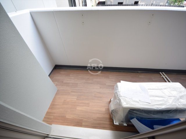 バルコニー　セレニテ心斎橋グランデ　バルコニー