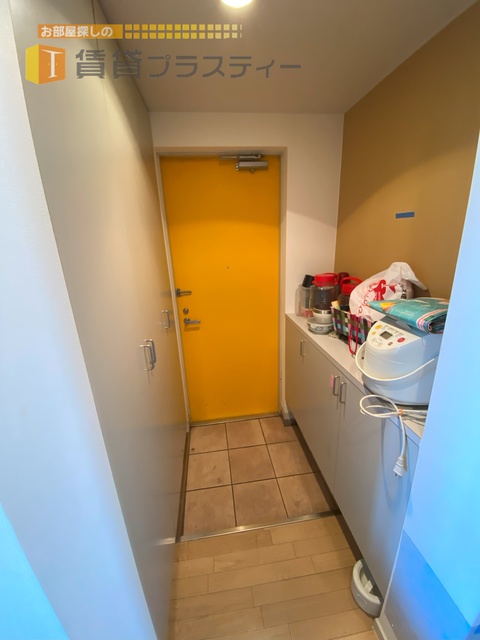 玄関　玄関収納豊富です