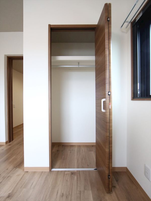 収納　クローゼット（収納充実）