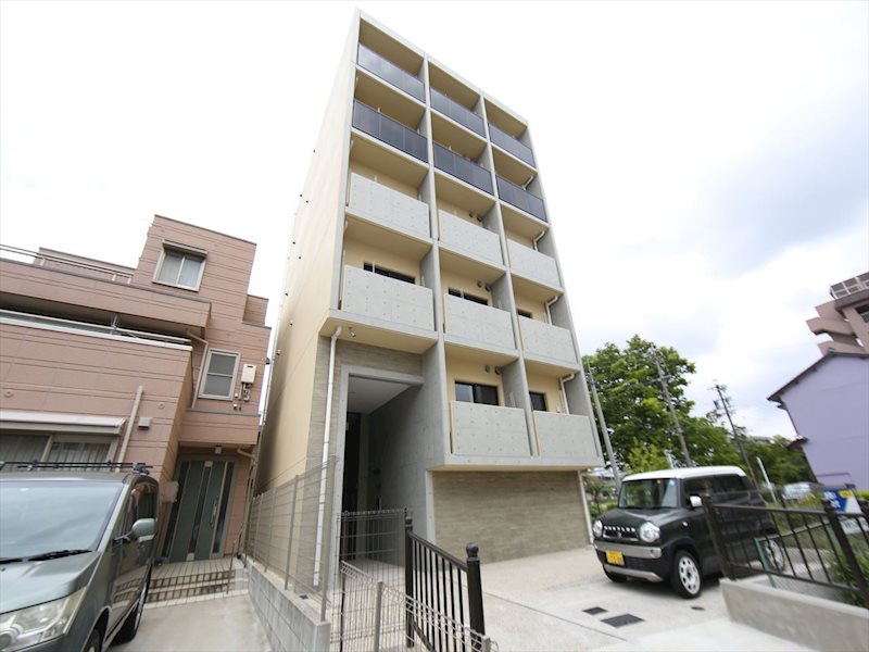 建物外観　外観　オートロック防犯カメラTVモニターホン宅配ボックス完備