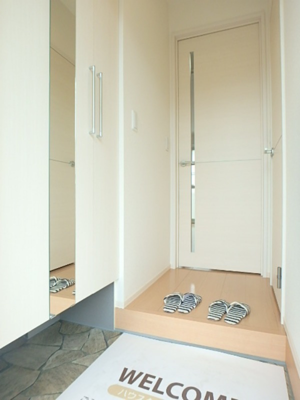 玄関　図面と現状に相違がある場合には現状を優先