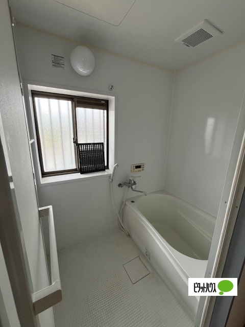 バス・シャワールーム　同物件別部屋