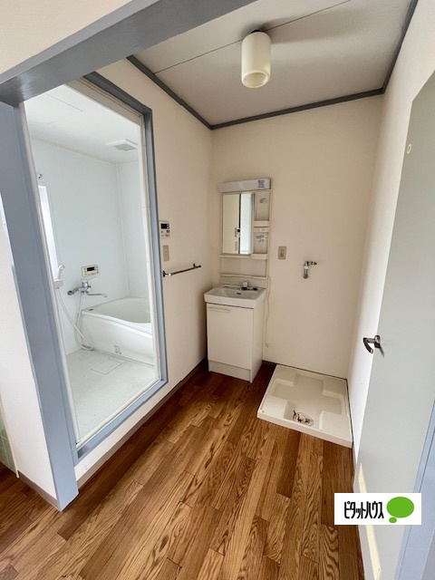 洗面設備　同物件別部屋