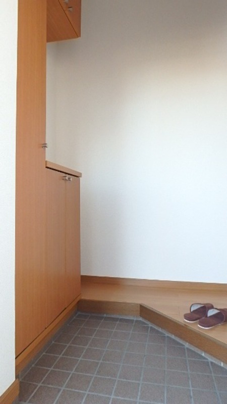 玄関　図面と現状に相違がある場合には現状を優先