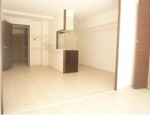 居室・リビング　明るいリビングですね