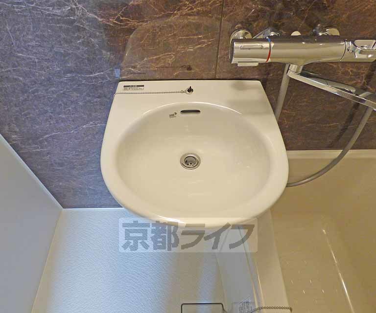 洗面設備　洗面台です。