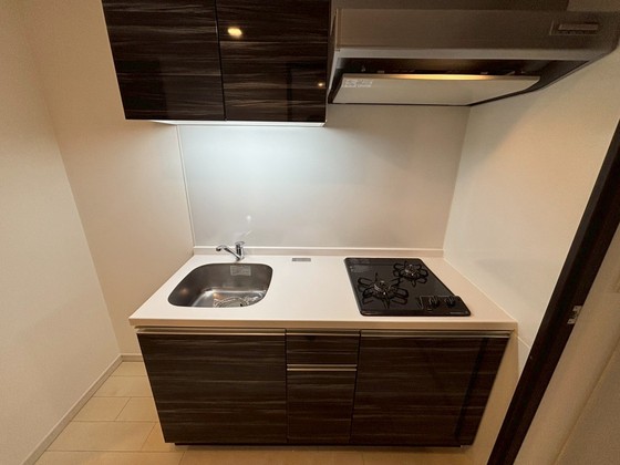 キッチン　※掲載写真は同マンション別部屋参考写真となります。