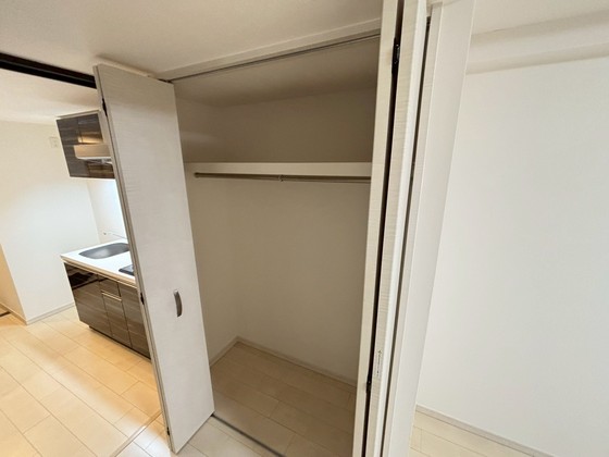 収納　※掲載写真は同マンション別部屋参考写真となります。