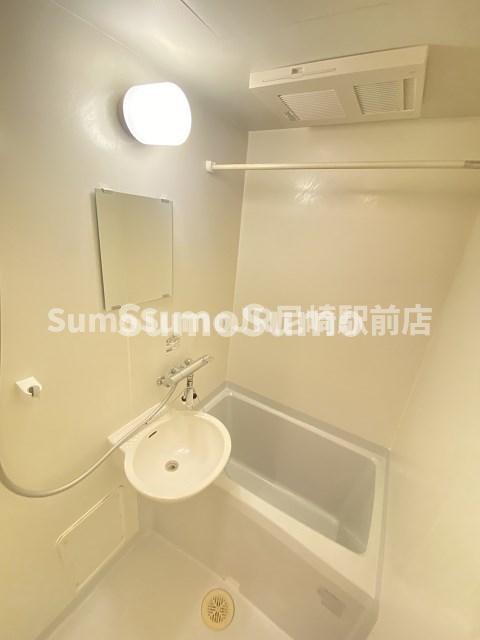 バス・シャワールーム　ゆったり過ごせるお風呂です