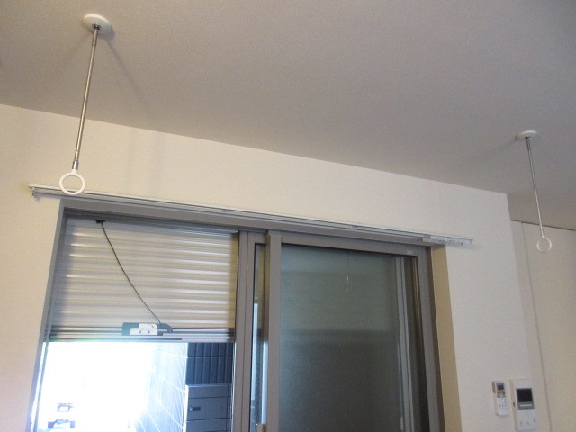 その他部屋・スペース　★室内物干しフック＆防犯シャッター★