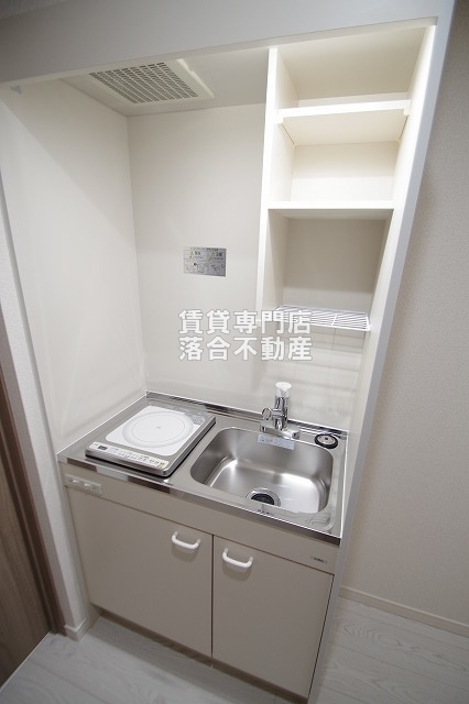 キッチン　IHコンロ付き