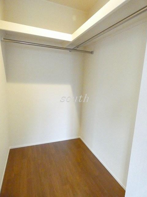 収納　ウォークインクローゼット♪