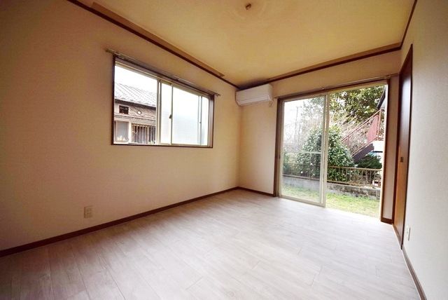 居室・リビング　★角部屋２面採光です★