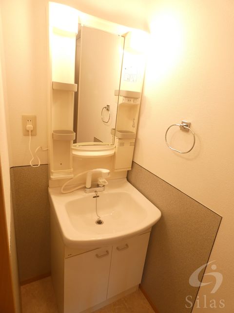 洗面設備　同仕様