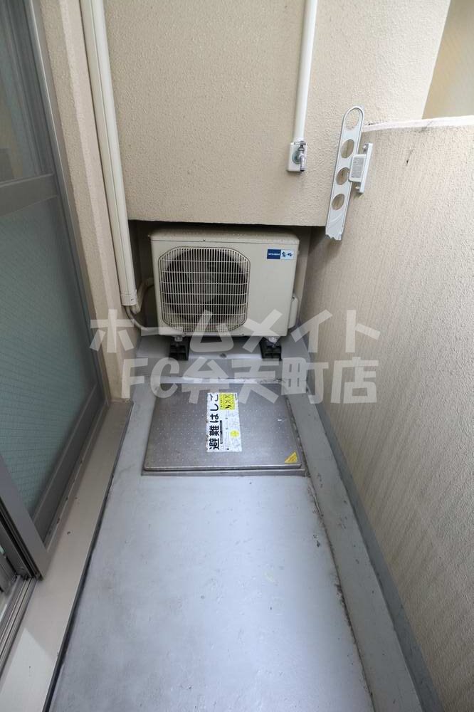 バルコニー　外からの目が気にならないバルコニーで洗濯物が干せます