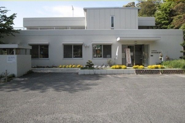 図書館　能美図書館（図書館）まで950m