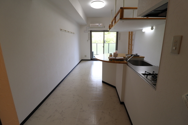 居室・リビング　別号室の写真