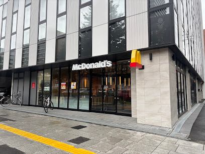 飲食店　マクドナルド 中央区役所前店（飲食店）まで600m