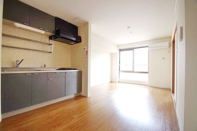 居室・リビング　★お部屋探しはタウンハウジング稲田堤店まで★