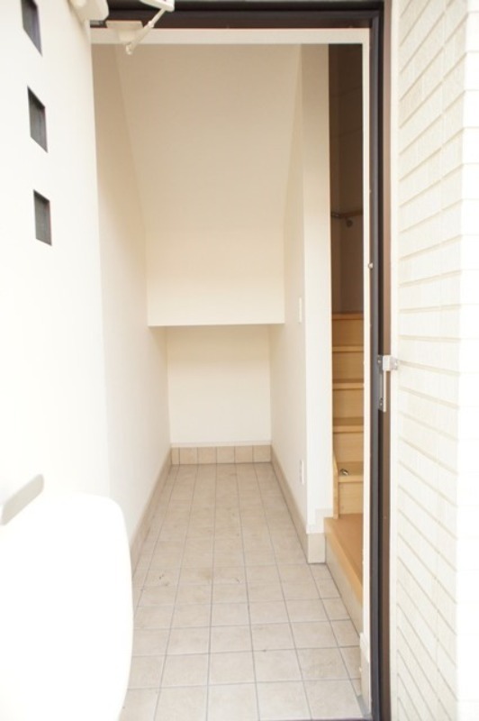 玄関　図面と現状に相違がある場合には現状を優先