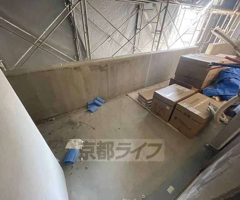 バルコニー　・建築中