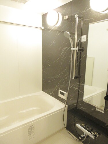 バス・シャワールーム　浴室