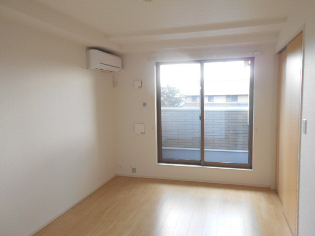 居室・リビング　南向きで日当たりGOOD♪