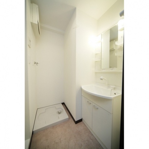 洗面設備　洗濯機置場・独立洗面化粧台