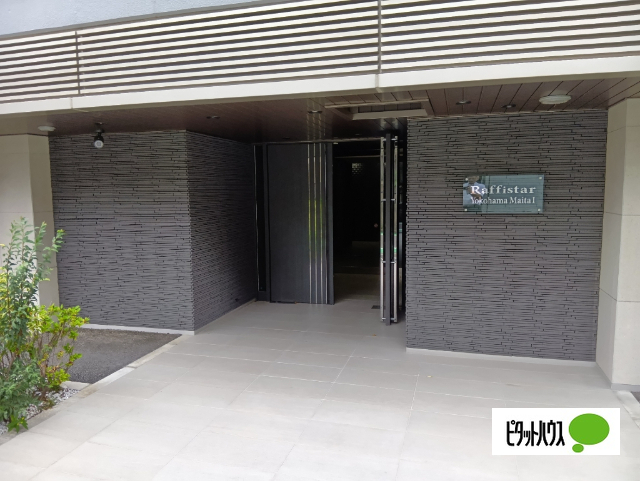 エントランス　エントランス