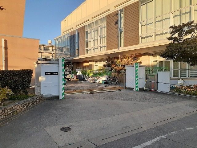 中学校　乙川中学校（中学校）まで282m