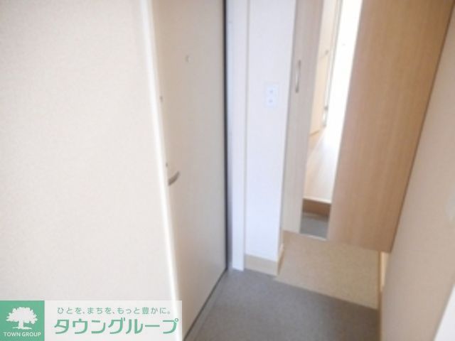 玄関　同施工会社のイメージ写真です。