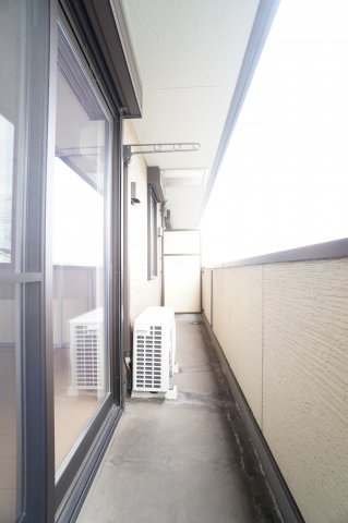 バルコニー　※同物件・同タイプの写真です。